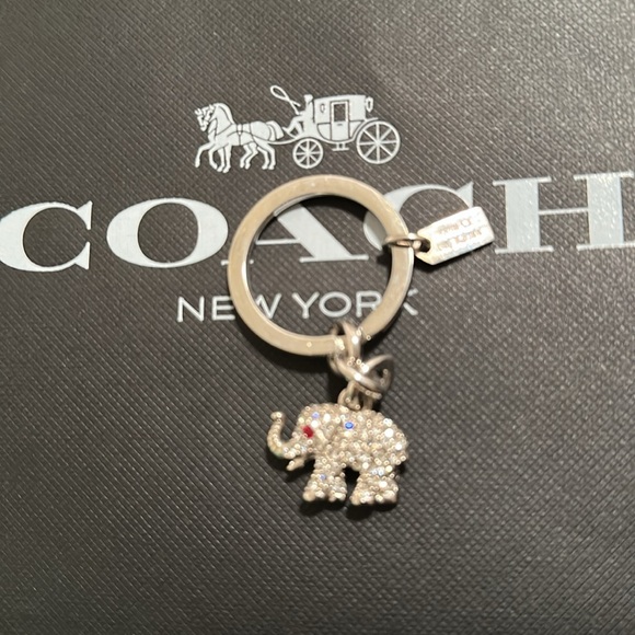 Be beautiful Coach Sparkling Silver Elephant Keychain - Picture 6 of 6